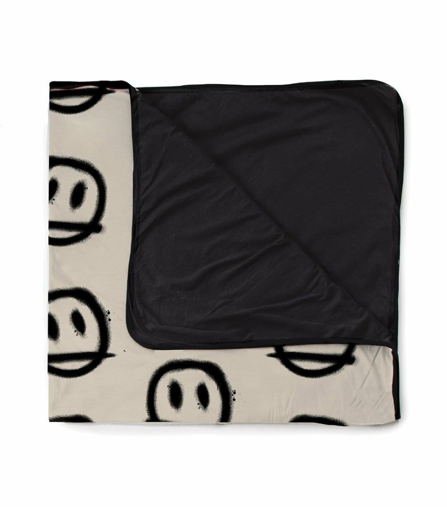 Girls * | Fashionable Sprayed Smiles Blanket