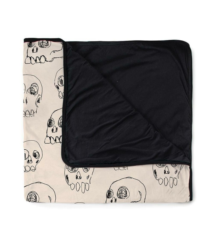 Girls * | Sale Online Scribbled Skulls Blanket